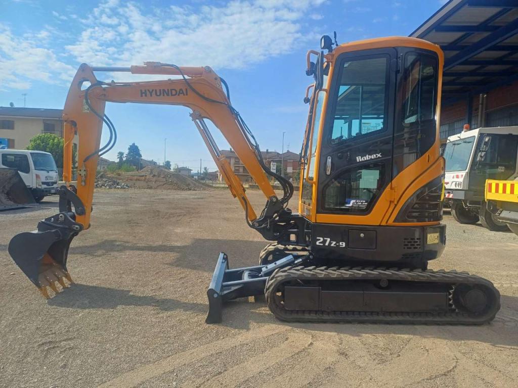 Hyundai Hyundai Robex 27 Z-9 Photo 1
