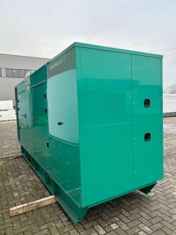 Cummins C550D5Q - 550 kVA Generator - DPX-18522-Q Photo 2