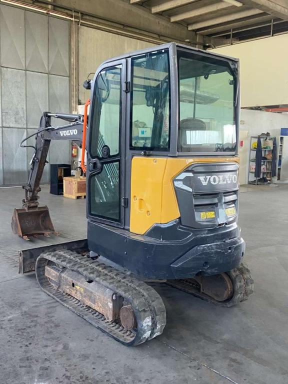 Volvo EC 27D Photo 4