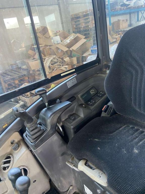 Volvo EC 27D Photo 8