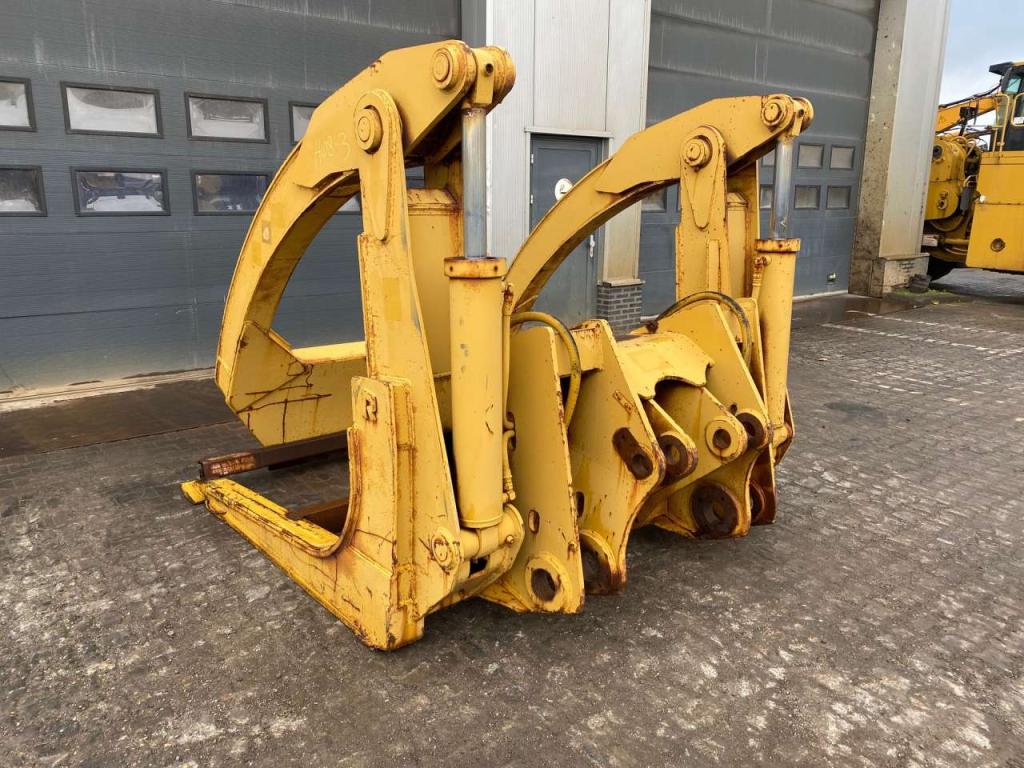 Caterpillar Logging forks Grapple to fit 980G / 980H Photo 1