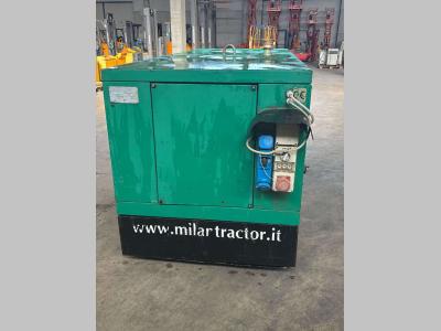 Milantractor A A1 100SXA en vente par Deal Di Balliu Mentor & c. Sas