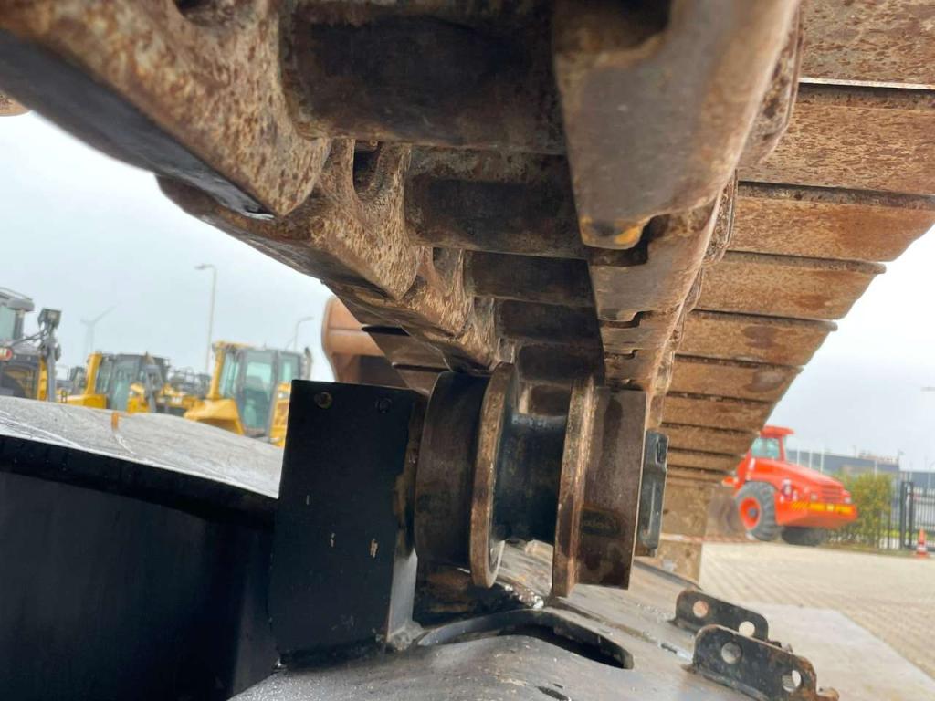 Hyundai R360LC-7 Photo 18