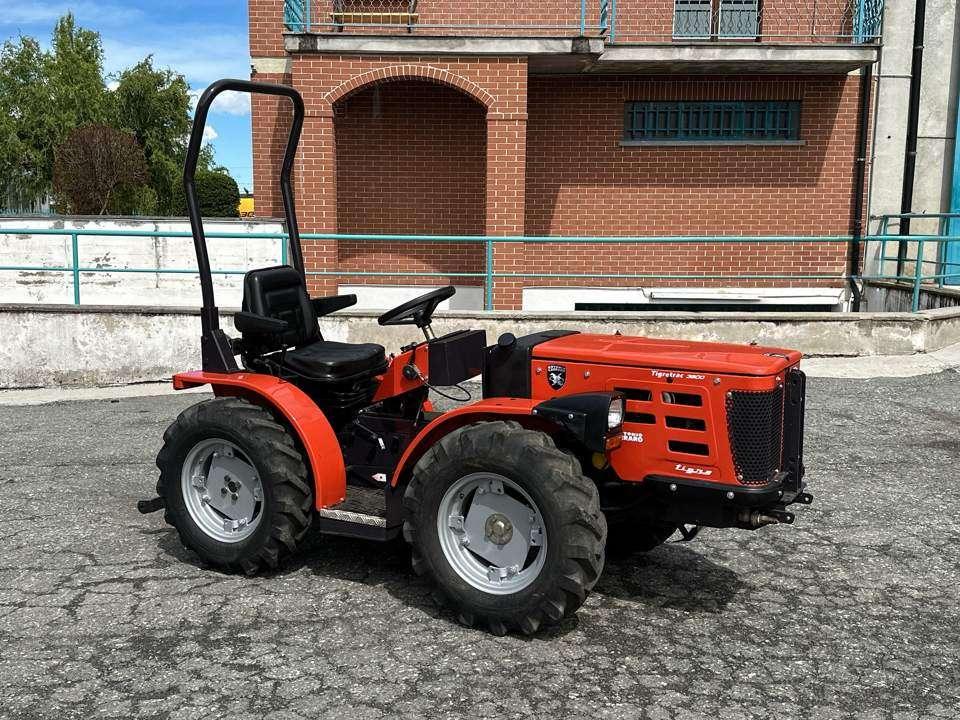 Tigretrac 3800 4x4 Photo 10