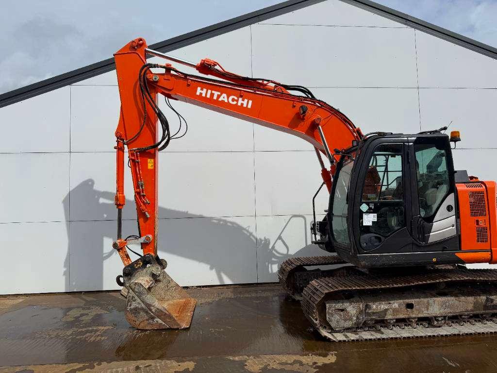 Hitachi ZX135US-6 - Quick Coupler / Hammer Lines Photo 15