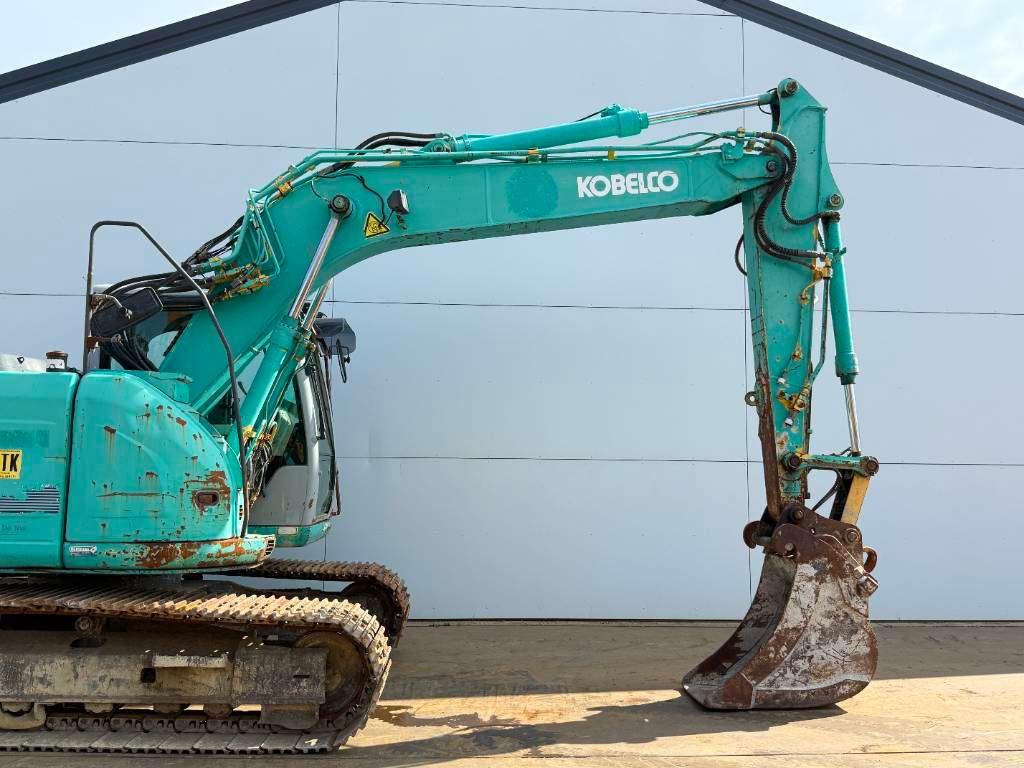 Kobelco SK135SR - Quick Coupler / Automatic Greasing Photo 12