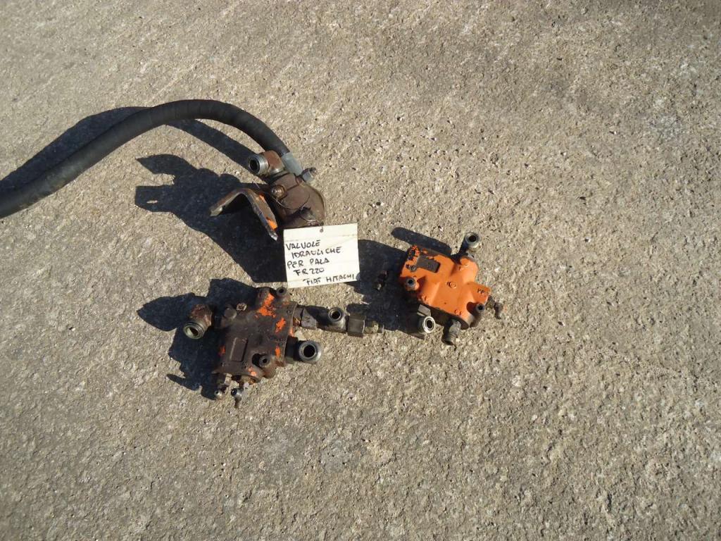 Soupape hydraulique pour Fiat Hitachi FR220 Photo 1