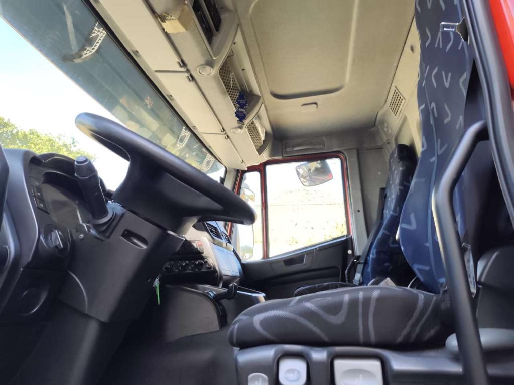 Iveco STRALIS HI-STREET 260S31 Photo 9