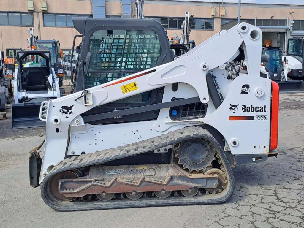 Bobcat T770HFJ Photo 2