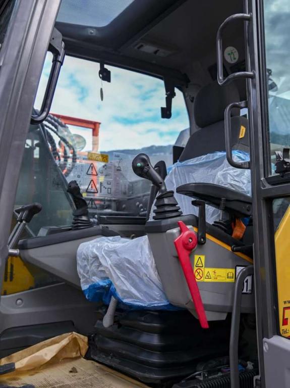 Volvo ECR145EL Photo 12