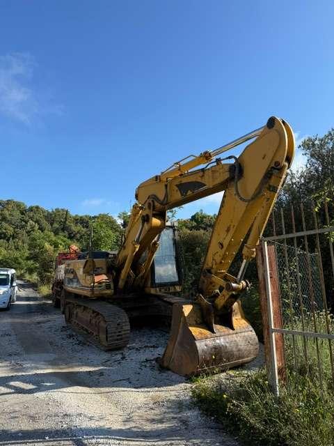 Caterpillar 318b Photo 3