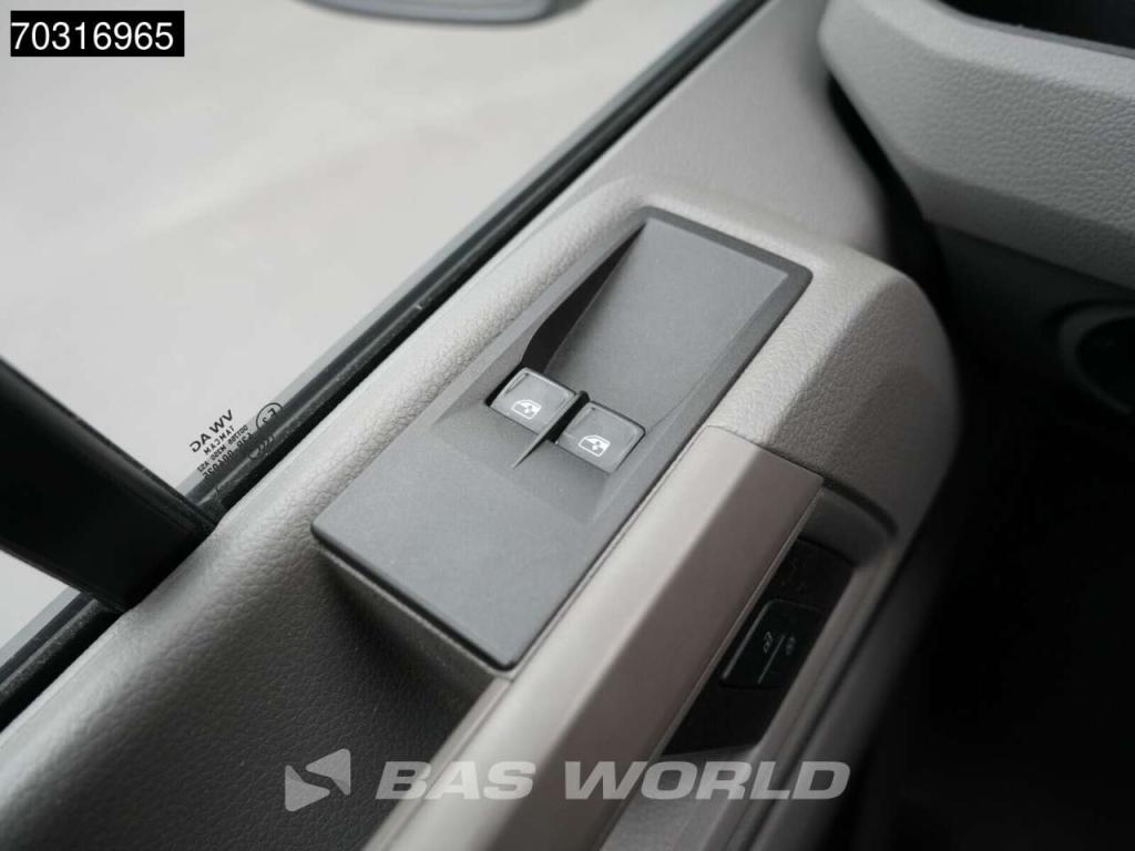 Volkswagen Crafter 140pk L3H3 Airco Camera Euro6 L2H2 Airco Photo 18