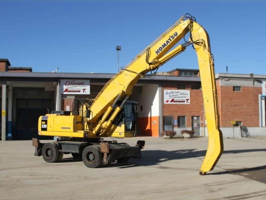 Komatsu PW220-MH Photo 13