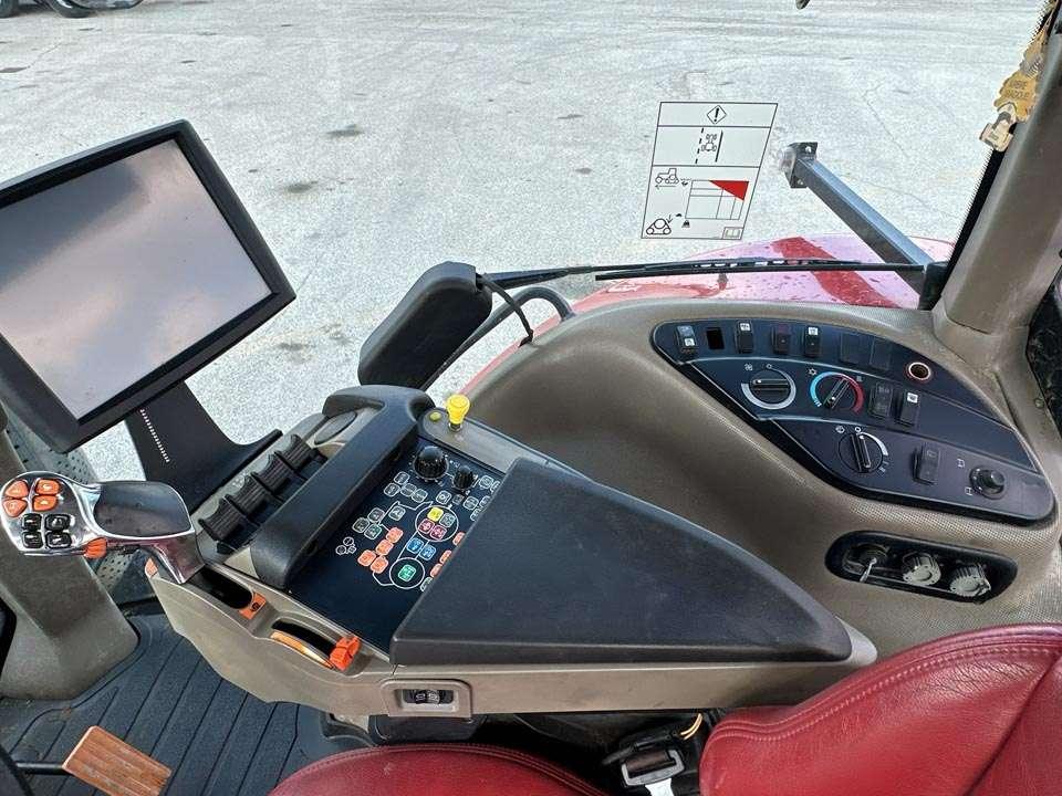 Case Magnum 380 CVX Photo 16