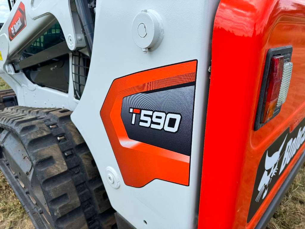 Bobcat T590 - Track Loader / Closed Cab Photo 30