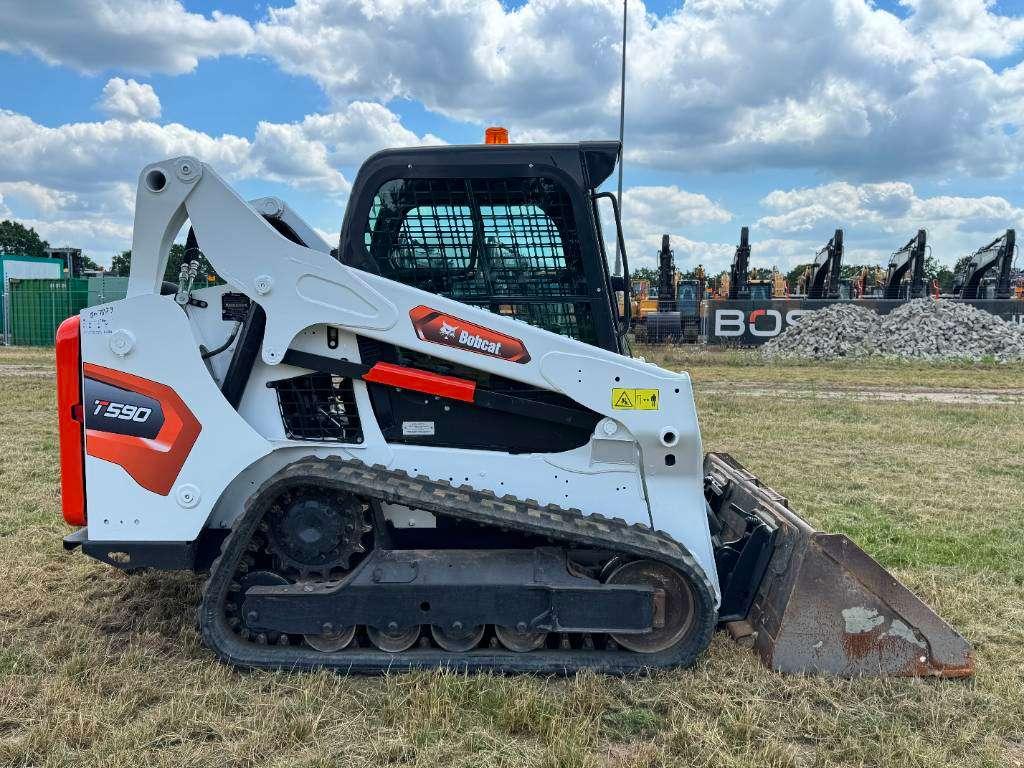 Bobcat T590 - Track Loader / Closed Cab Photo 6