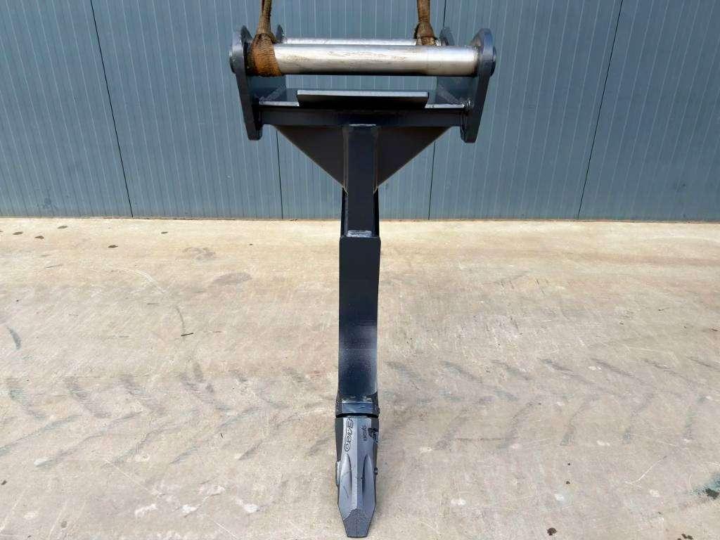 OilQuick OQ70/55 Ripper Photo 3