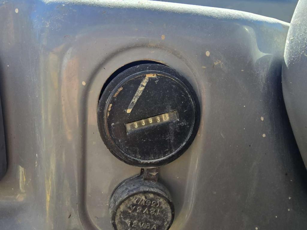 New Holland E39B Photo 2