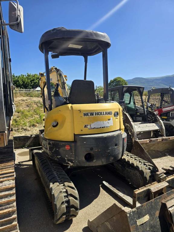 New Holland E39B Photo 5