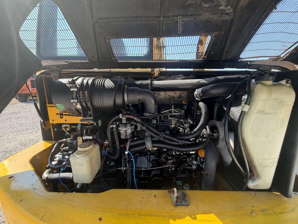 Komatsu PC 75R Photo 12
