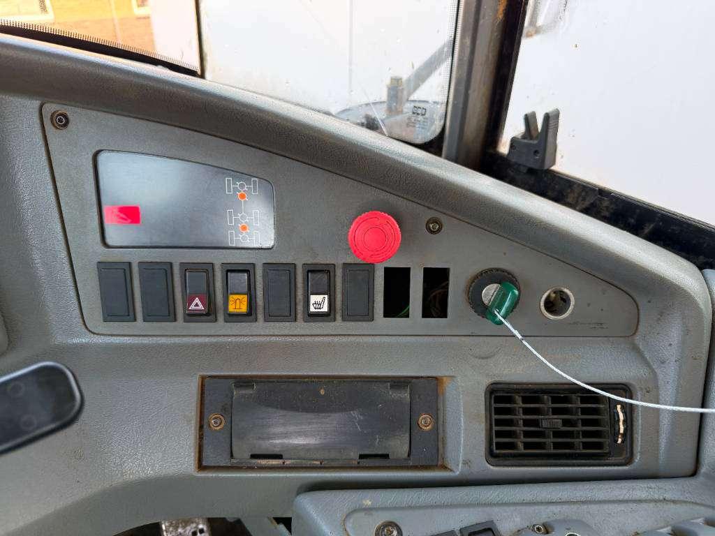 Volvo A25E - Airco / Camera / Heated Seat Photo 9
