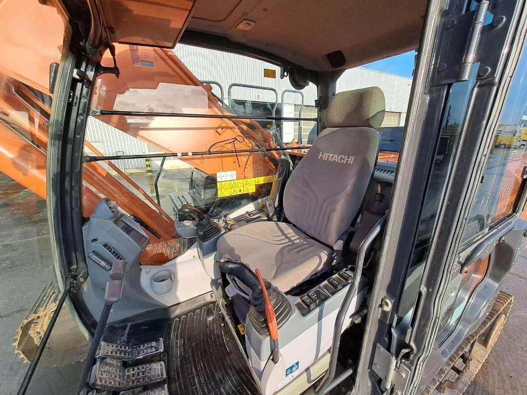 Hitachi ZX350LCN-6 Photo 20