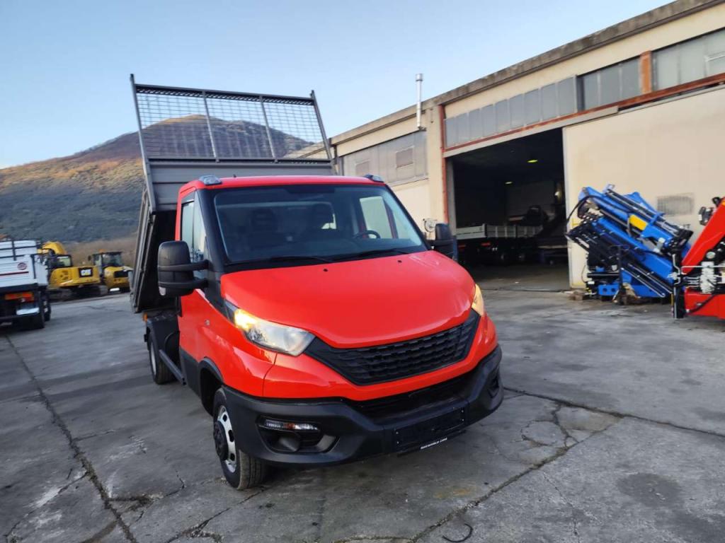 Iveco DAILY 35-120 Photo 25