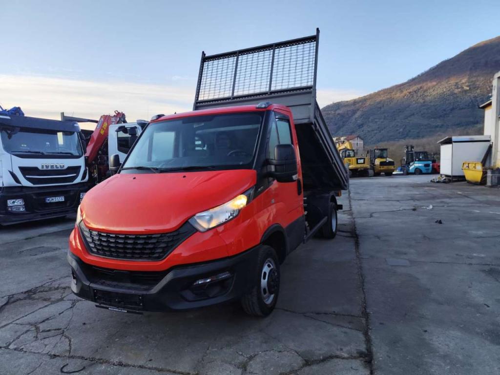 Iveco DAILY 35-120 Photo 29