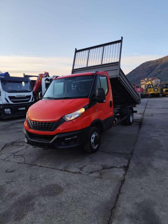 Iveco DAILY 35-120 Photo 7