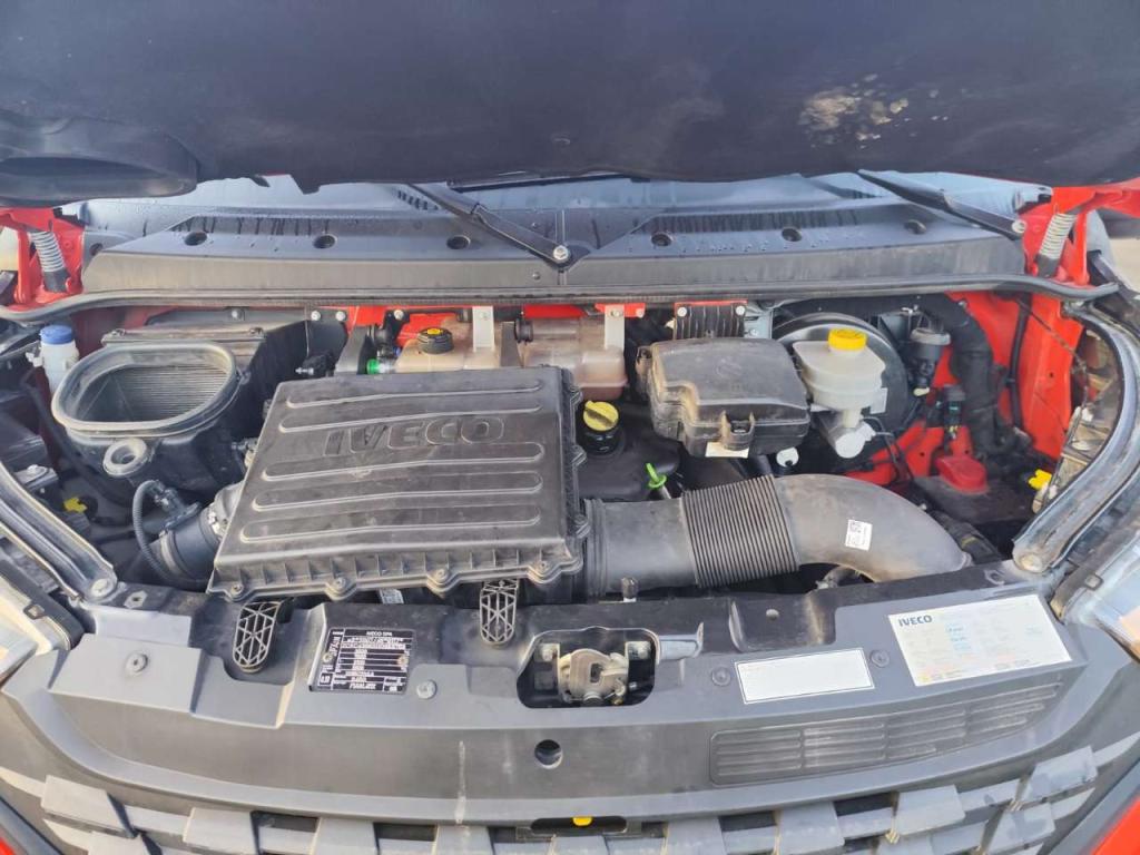 Iveco DAILY 35-120 Photo 8