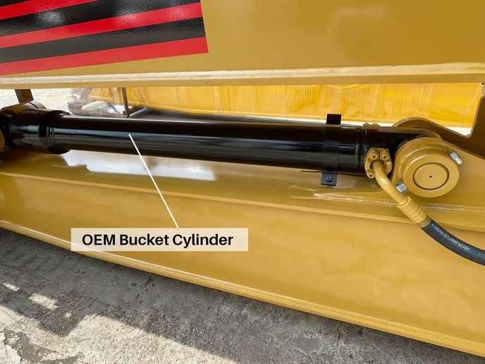 Caterpillar 329E Photo 8