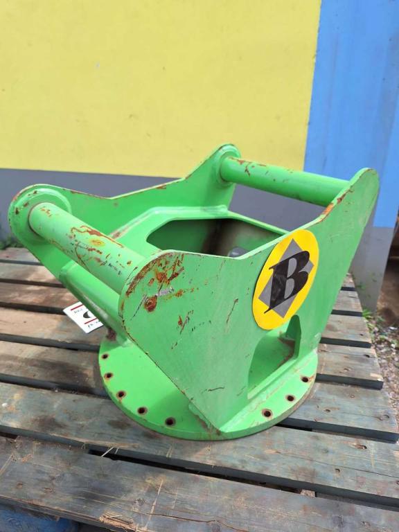 S60 for BGS04 hydraulic grab Attachment plate Photo 4