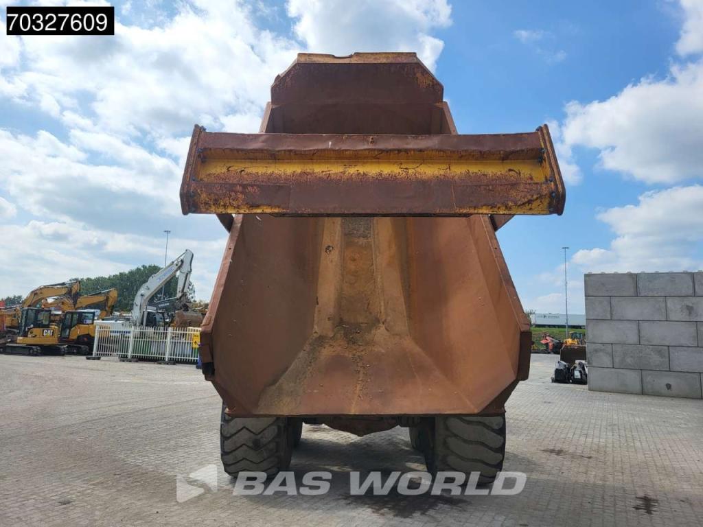 Komatsu HM300-3 Photo 8