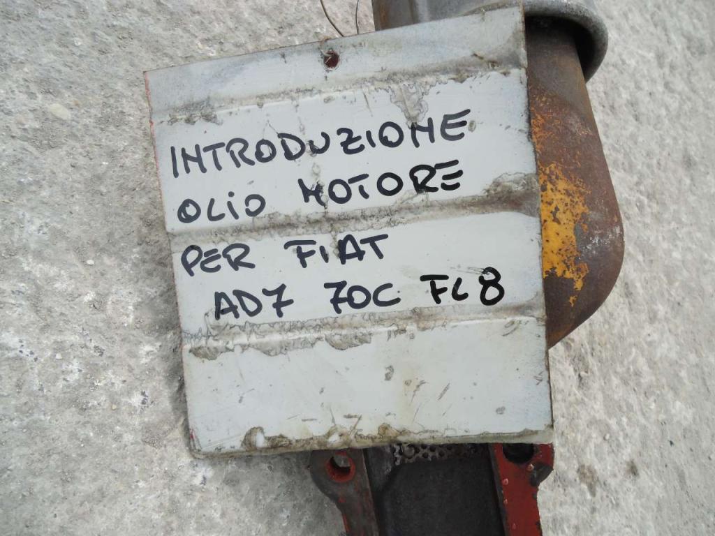 Introduzione Olio Motore pour Fiat AD7-70C-FL8 Photo 4