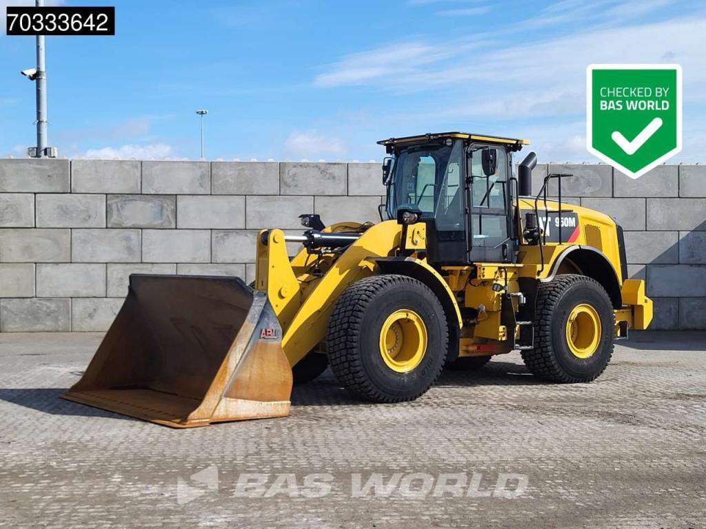 Caterpillar 950 M Quick Coupler Photo 1
