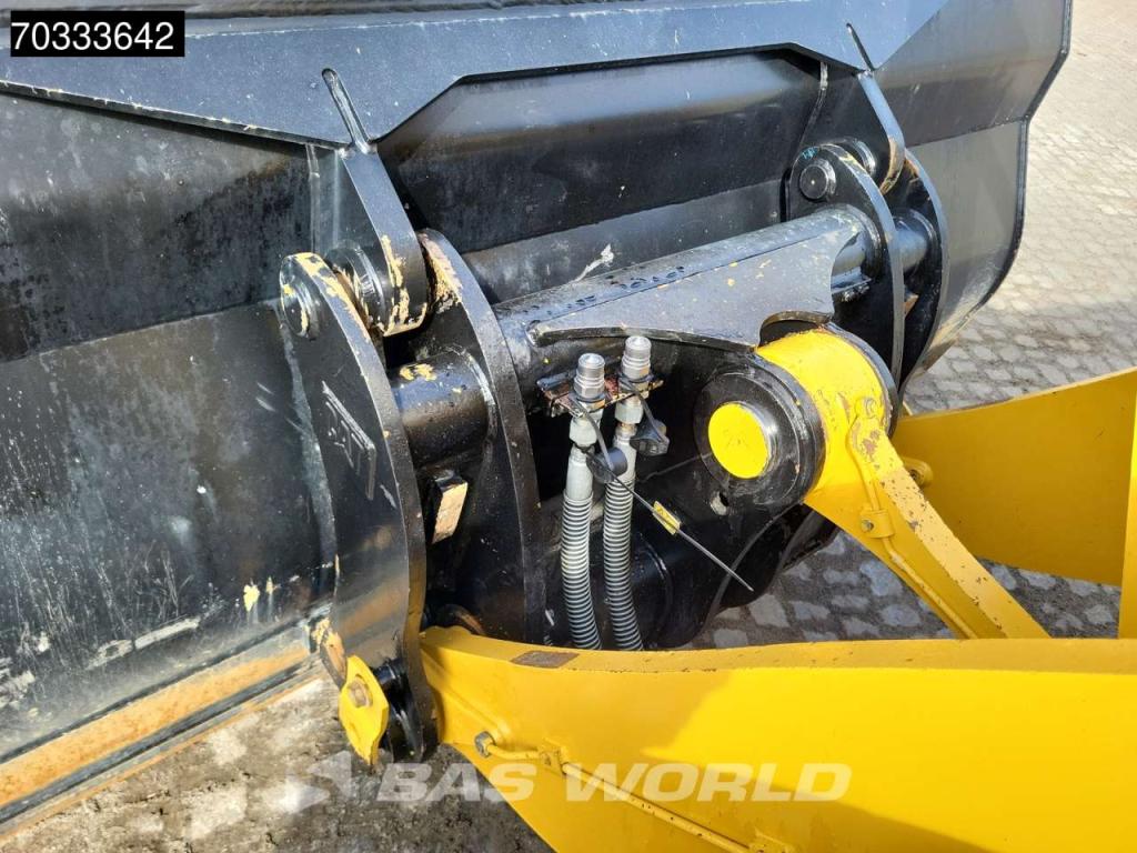 Caterpillar 950 M Quick Coupler Photo 18