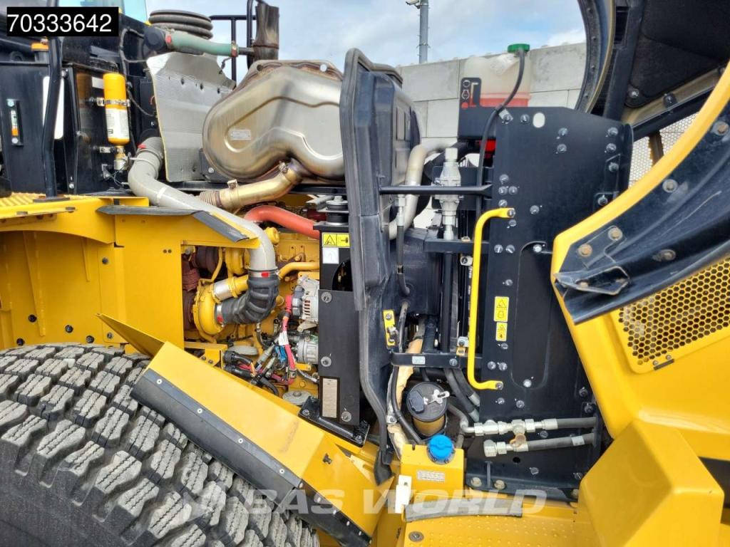 Caterpillar 950 M Quick Coupler Photo 29