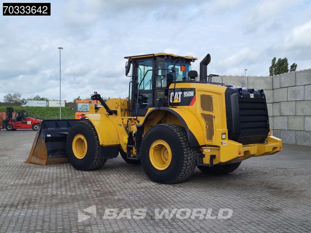 Caterpillar 950 M Quick Coupler Photo 3