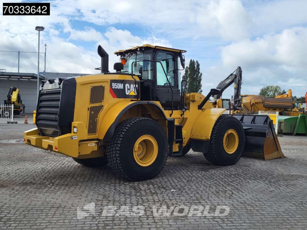 Caterpillar 950 M Quick Coupler Photo 8