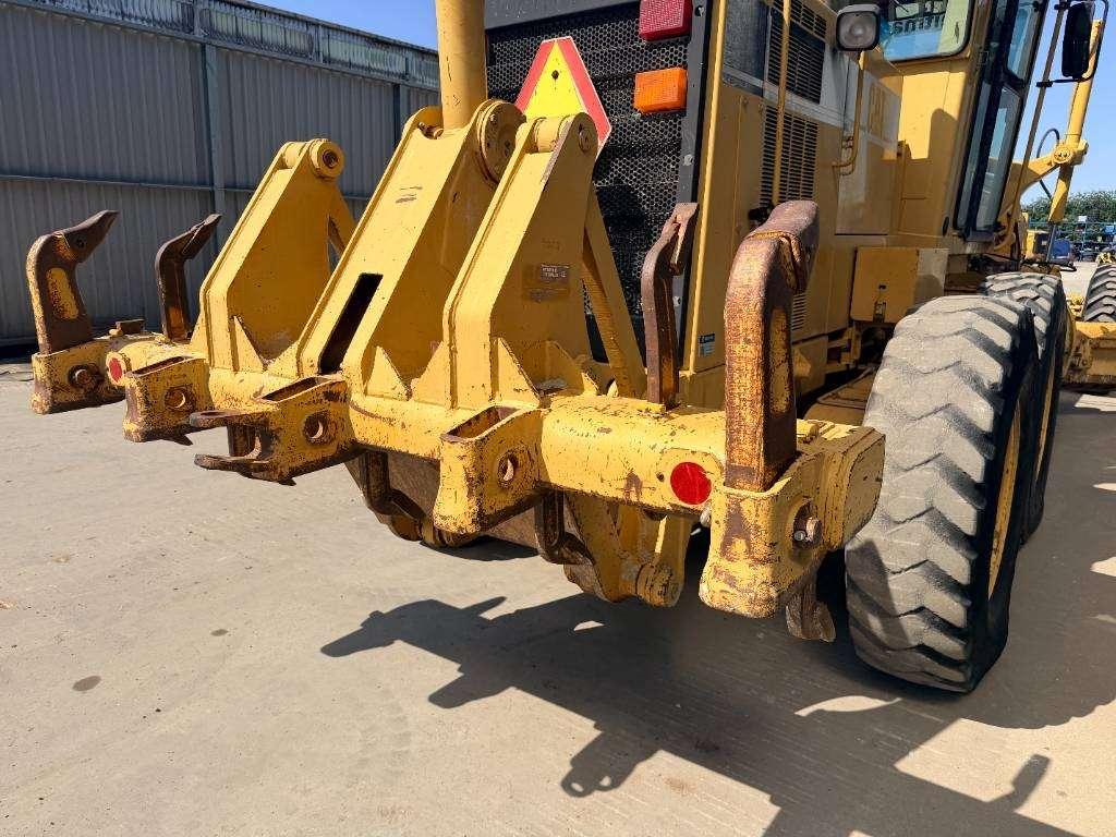 Caterpillar 140H Photo 14