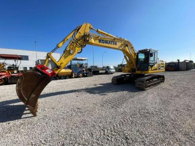 Komatsu HB215LC-2 Photo 1