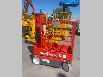 SkyJack SJ-16 en vente par Centro Usato Srl