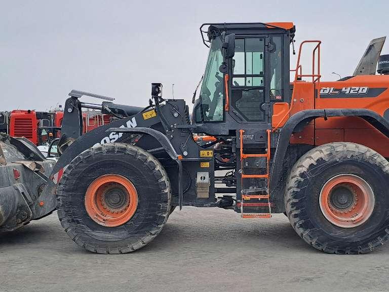 Doosan DL420-7 Photo 2