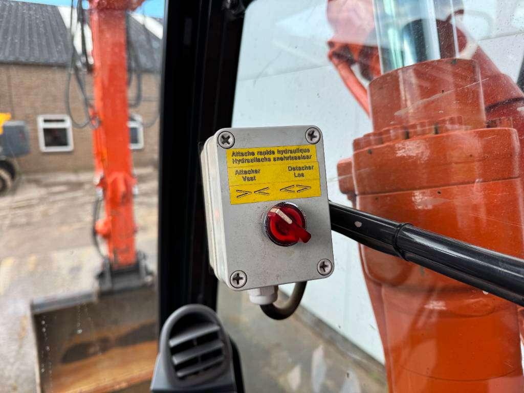 Hitachi ZX150W-7 - Blade / Triple Boom / Auto Greasing Photo 17