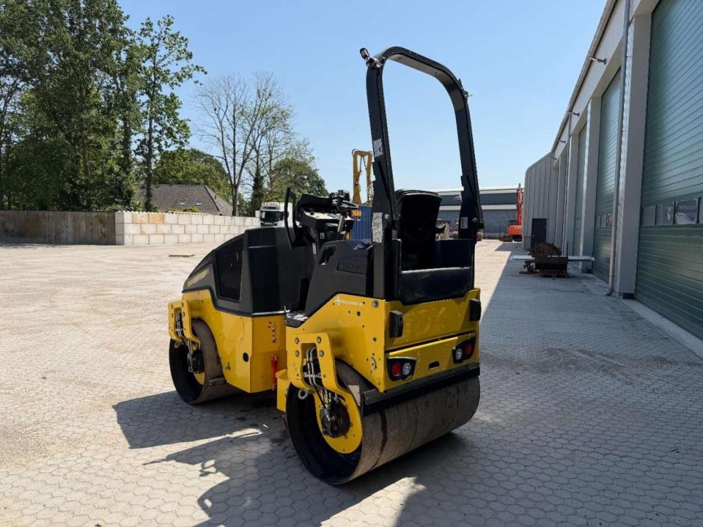 Bomag BW120 AD-5 LOW HOURS | NO HAMM HD12VV Photo 3