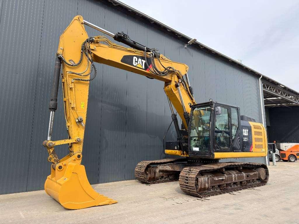 Caterpillar 323EL VA Photo 1