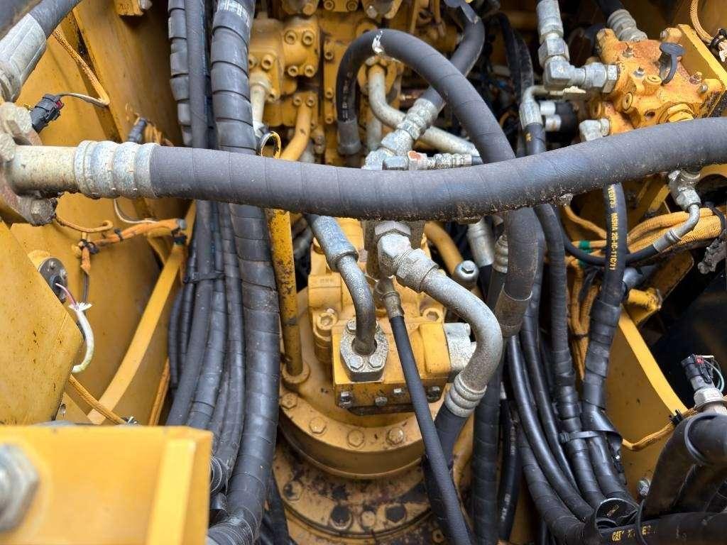 Caterpillar 323EL VA Photo 18