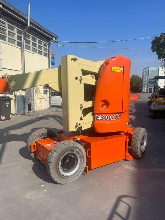 JLG E300AJP Photo 7