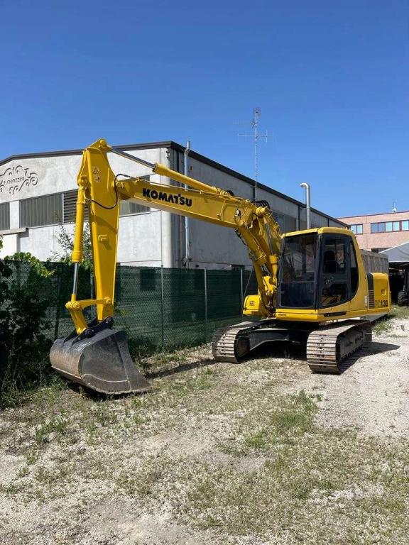 Komatsu PC130 Photo 1