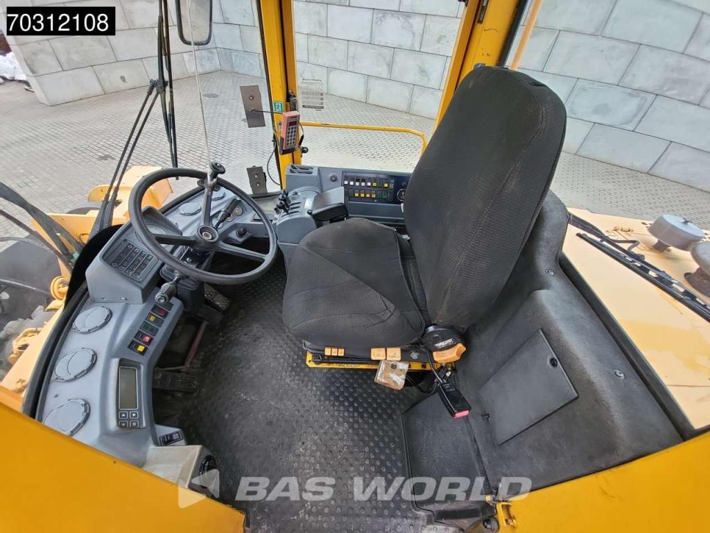 Volvo L90 C Photo 29